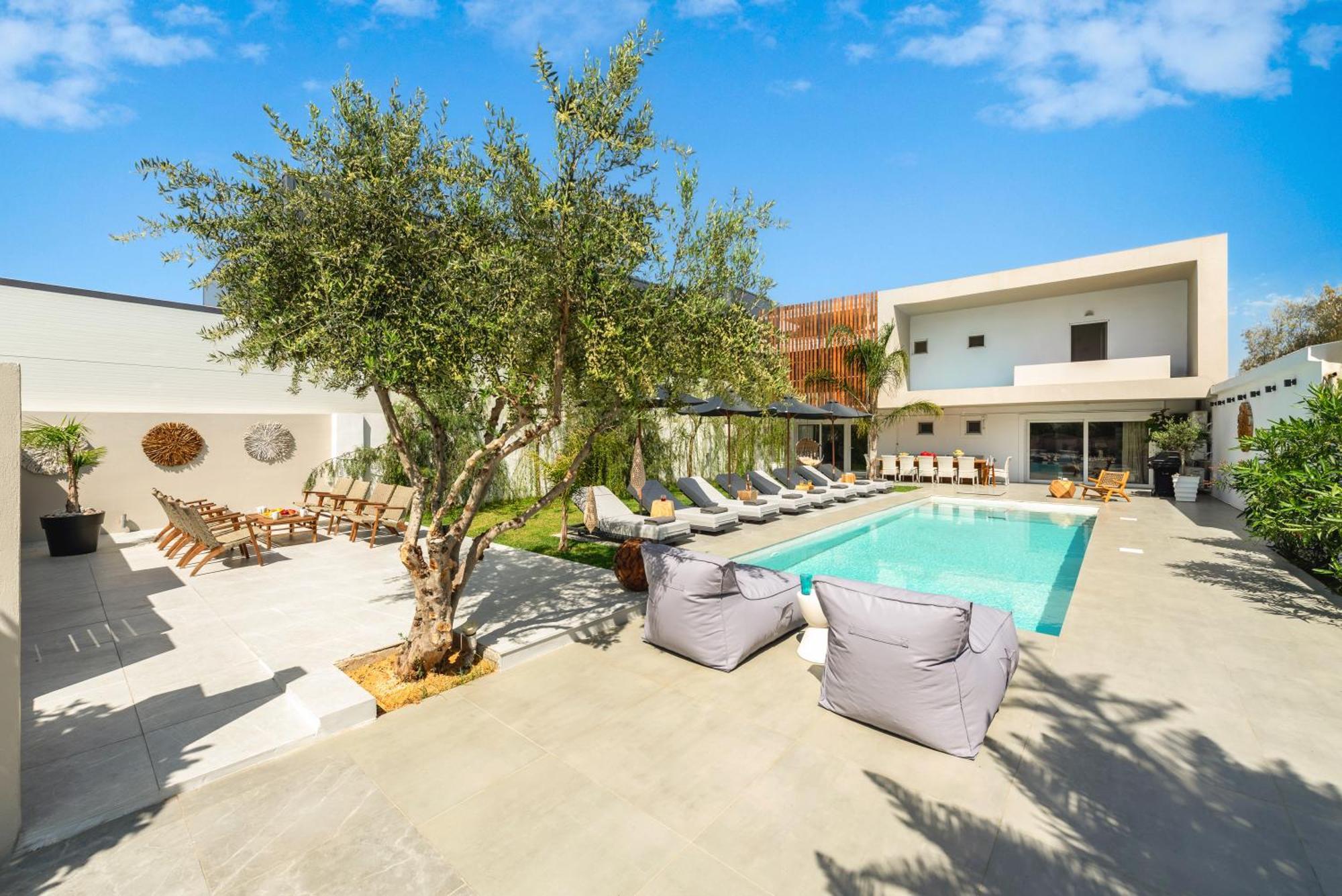 Hypnosis Beachside Villa With Private Heated Pool ゲオルギオポリス エクステリア 写真