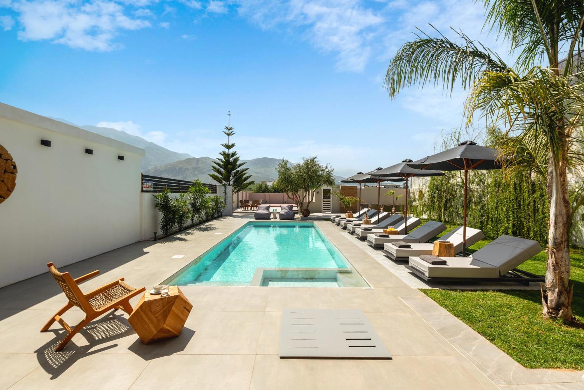 Hypnosis Beachside Villa With Private Heated Pool ゲオルギオポリス エクステリア 写真